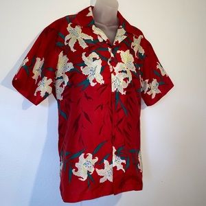 Hilo Hattie • Vintage Hawaiian Lily Button Down